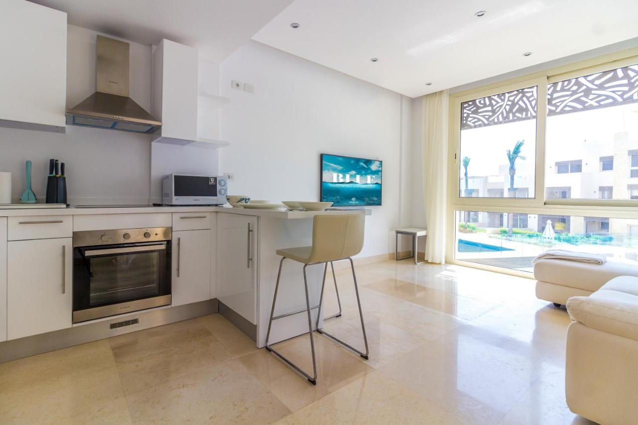 Ollystays Mangroovy Seaview 1Br Beach And Pool Free Access ฮูร์กาดา ภายนอก รูปภาพ